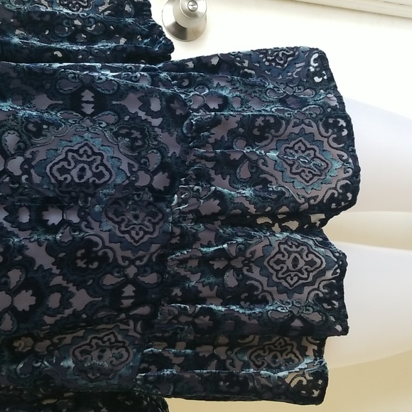 Faded  Glory blouse sz. L - Picture 5 of 13